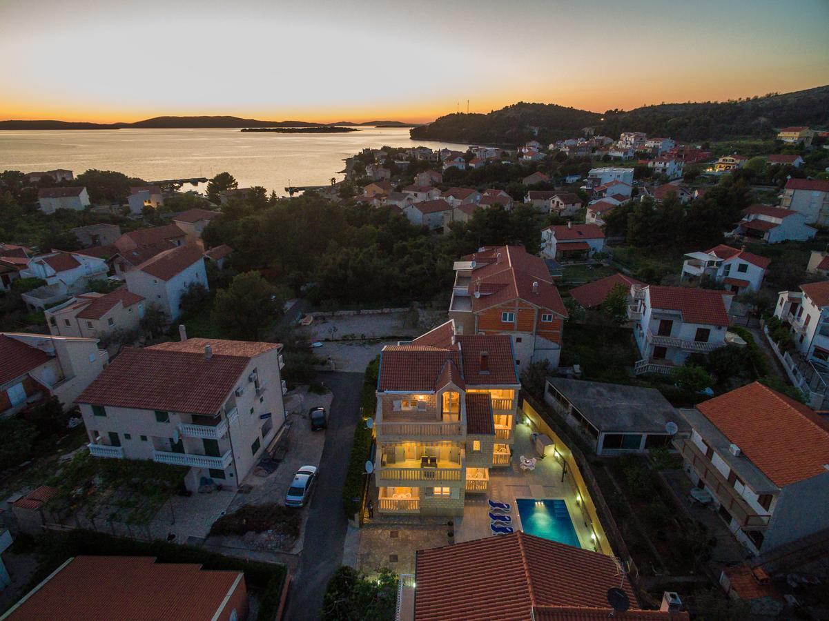 Apartments Pralija ซาบอริซ ภายนอก รูปภาพ